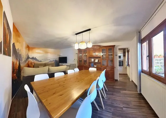 Casa Pelaire -tucasaenlospirineos Casa de Férias *